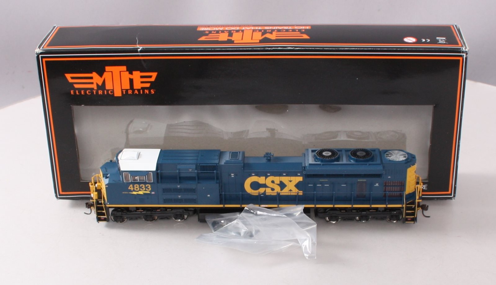 MTH 80-2062-0 HO Scale CSX SD70ACe Diesel Engine #4883