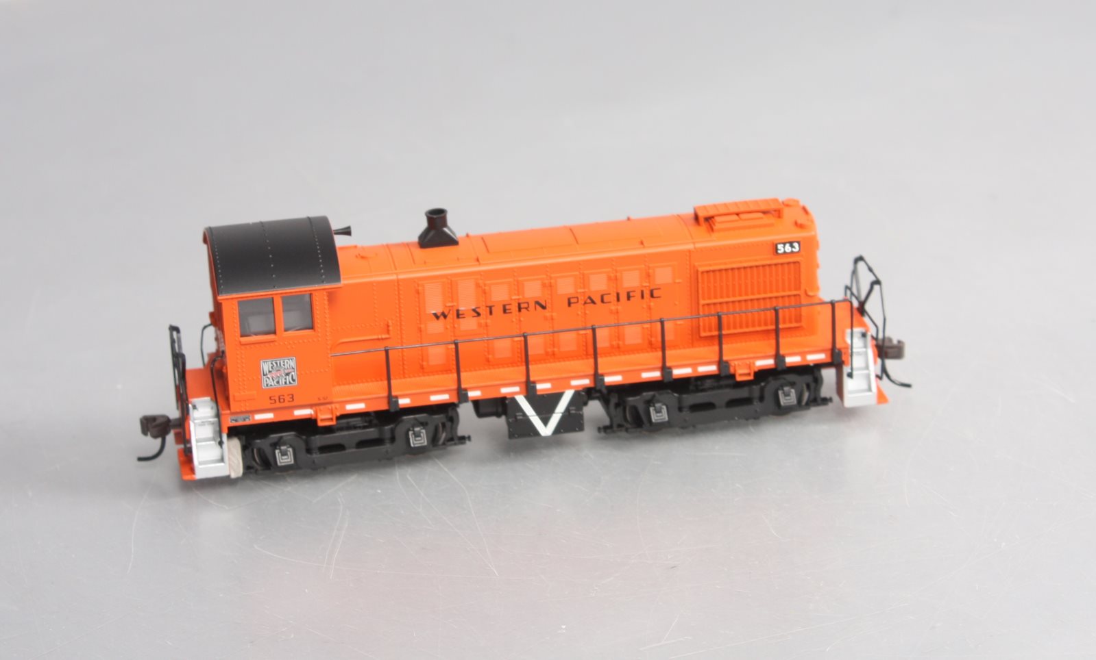 Atlas 8762 HO Scale Western Pacific Alco S-4 Diesel Locomotive # 563