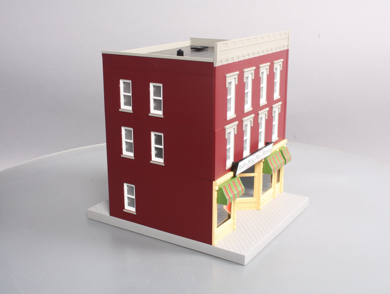 MTH 30-90597 Bada Bing Bail Bonds 3-Story City Building