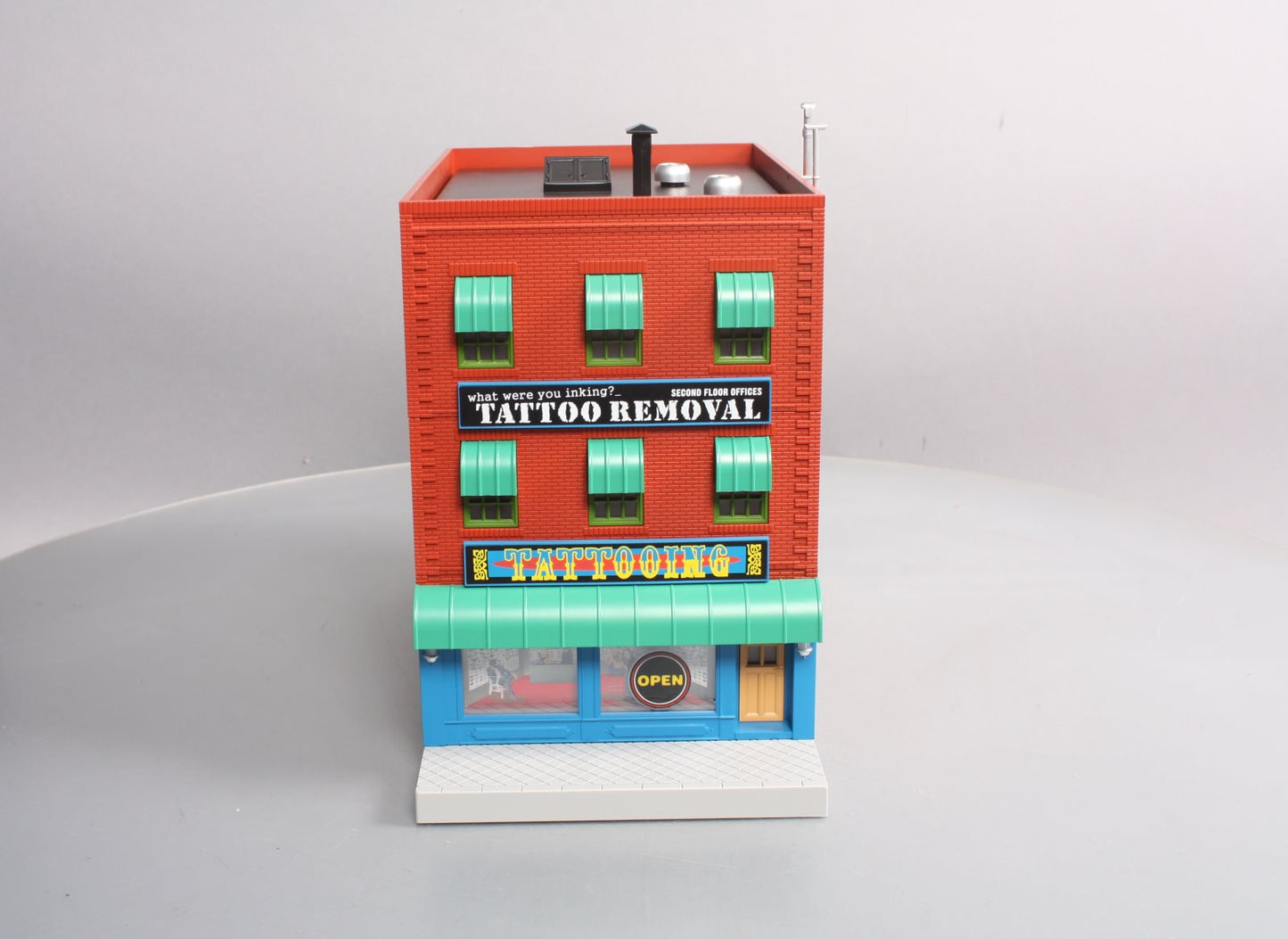 MTH 30-90566 Tattooing/What Were You Inking Tattoo Removal 3-Story City Building