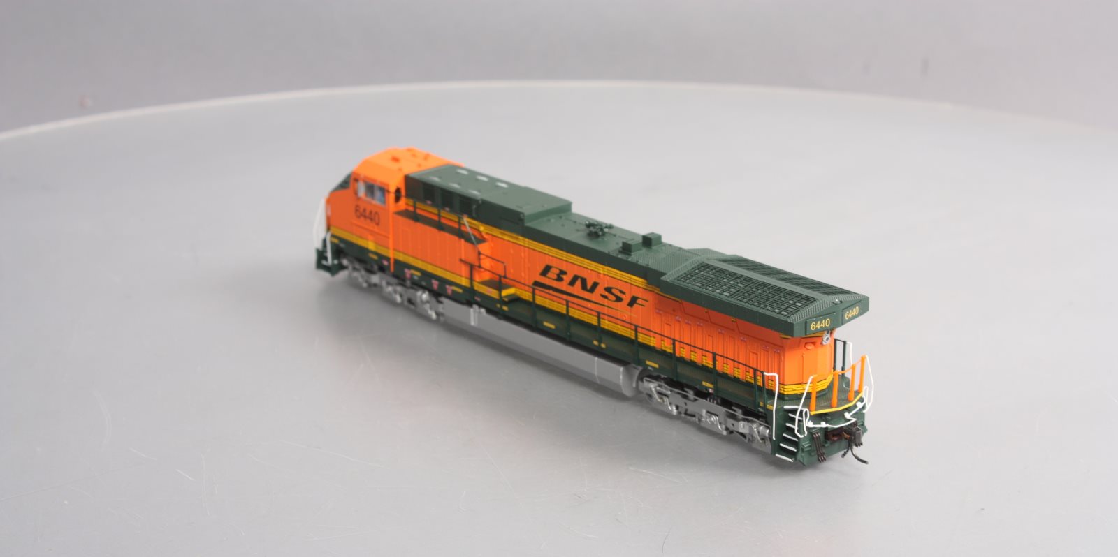 Broadway Limited 2463 HO BNSF Railway GE AC6000CW #6440 w Paragon2™ (DCC)