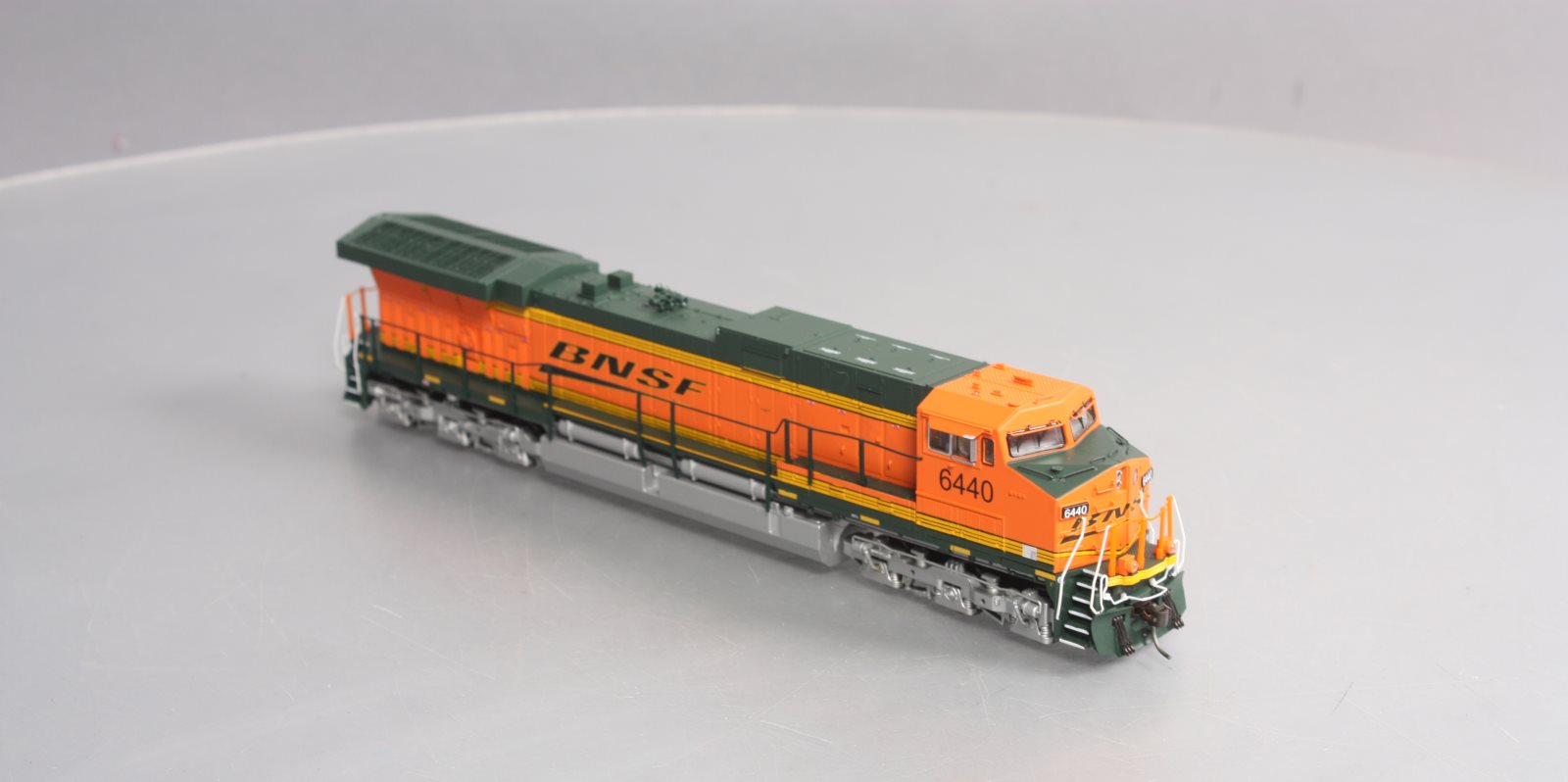 Broadway Limited 2463 HO BNSF Railway GE AC6000CW #6440 w