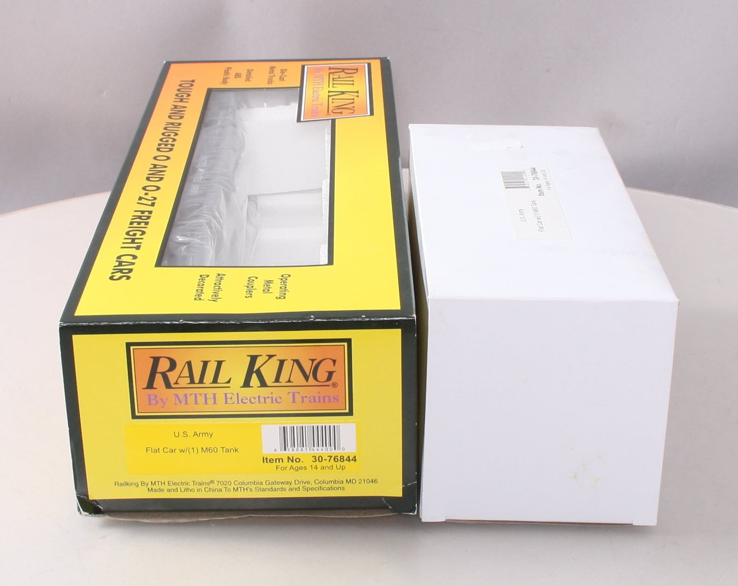 MTH 30-76844 O Gauge U.S. Army Flat Car #8302 with M60 Patton Tank