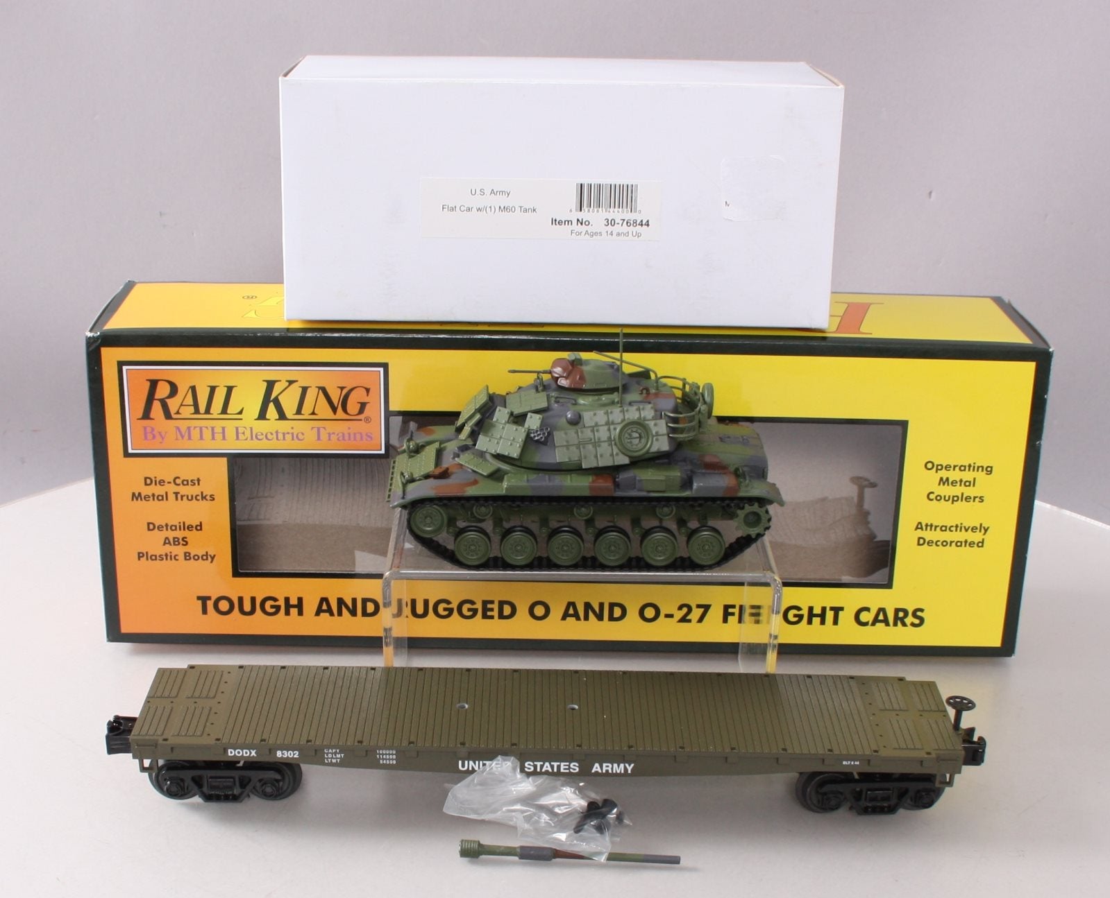 MTH 30-76844 O Gauge U.S. Army Flat Car #8302 with M60 Patton Tank