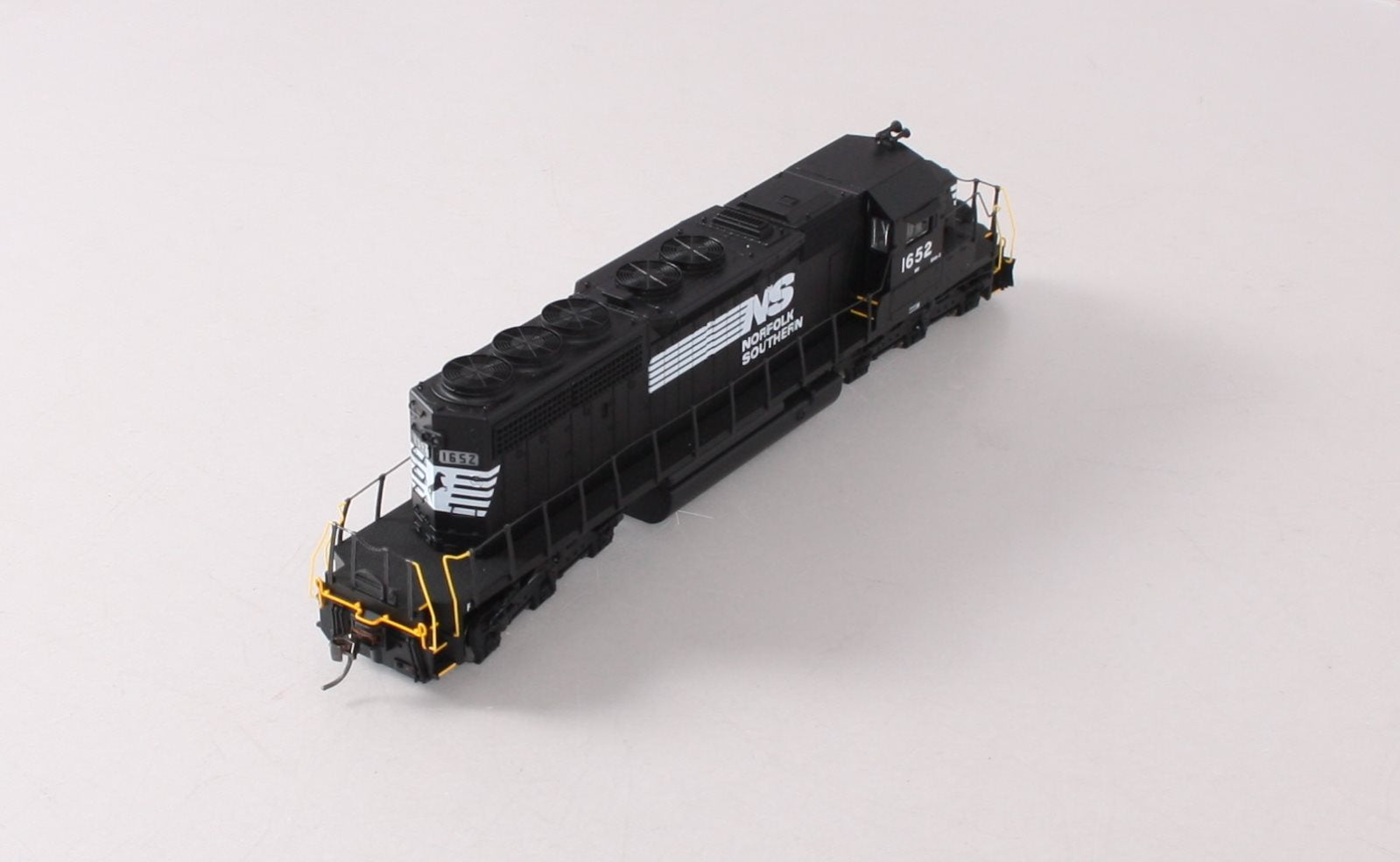 Broadway Limited 398 HO Norfolk Southern Diesel EMD SD40-2 #1652 w Paragon™(DCC)