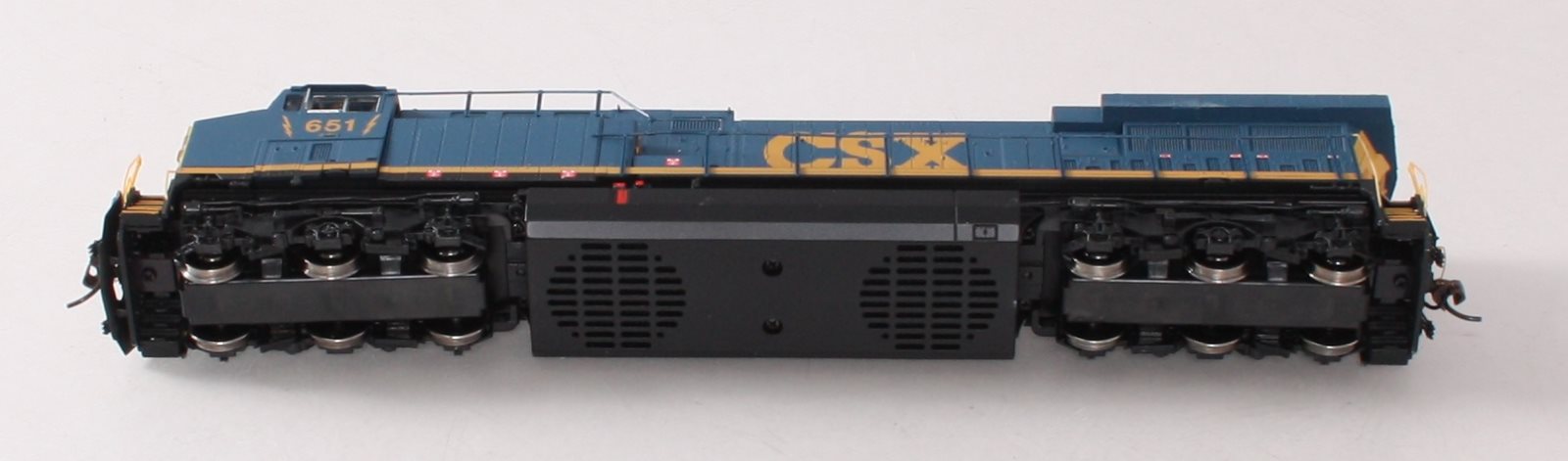 Broadway Limited 2128 HO CSX GE AC6000CW Diesel Engine #651 w