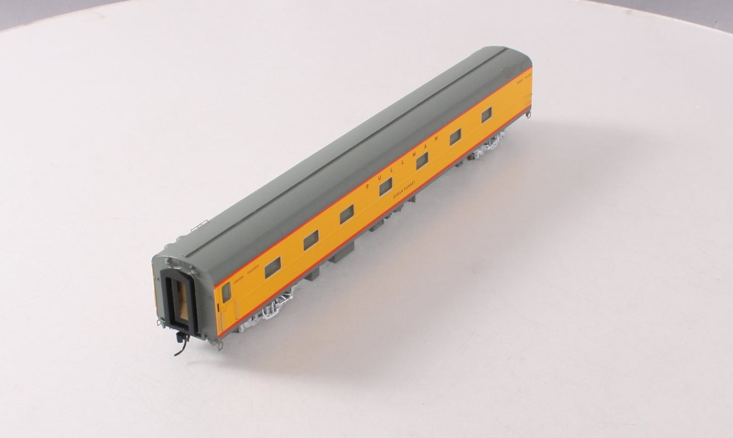 Walthers 920-9559 HO Union Pacific Ocean Sunset 85' P-S 5-2-2 Sleeper