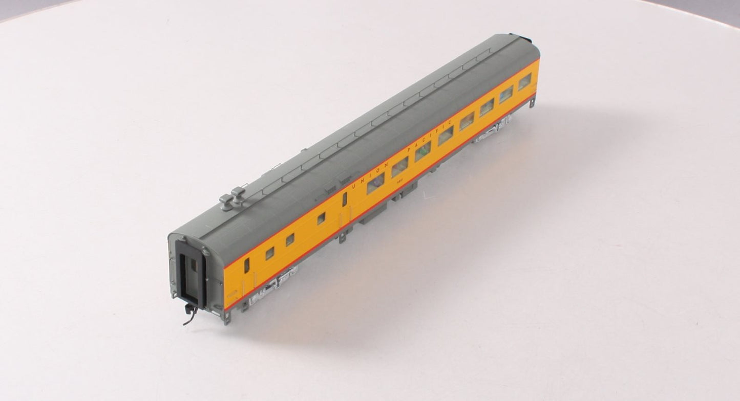 Walthers 920-9554 HO Union Pacific 85' ACF Cafe-Lounge Passenger Car  #5001