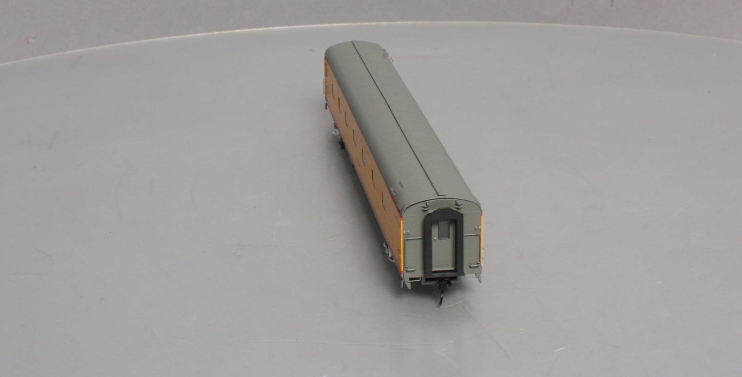 Walthers 920-9569 HO Union Pacific Ocean Mist 85' 5-2-2 Sleeper