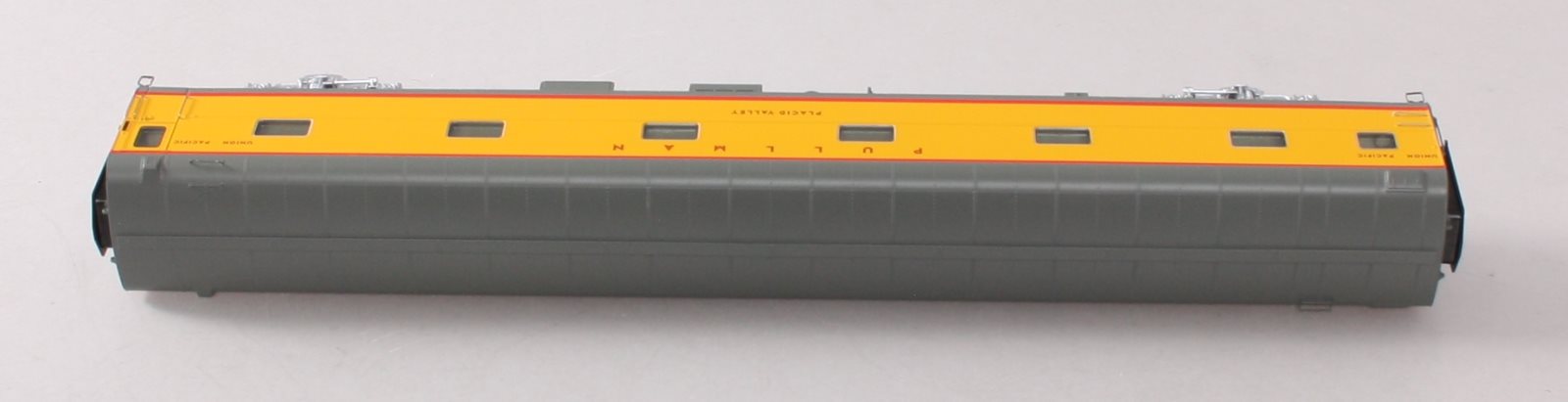 Walthers 920-9558 HO Union Pacific Placid Valley 85' P-S 11-DB Sleeper