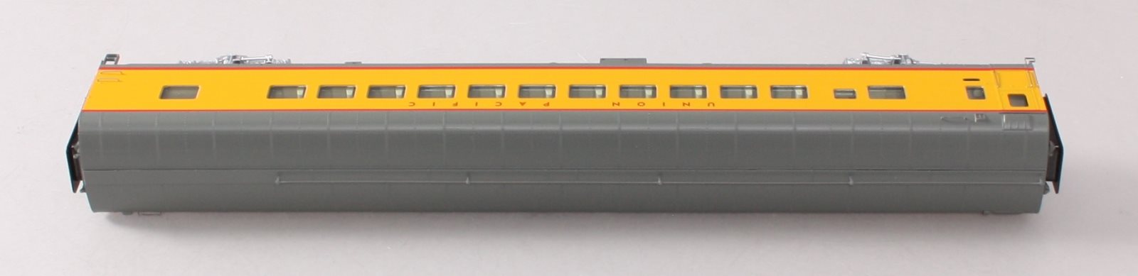 Walthers 920-9532 HO Union Pacific 85' ACF 44-Seat Coach