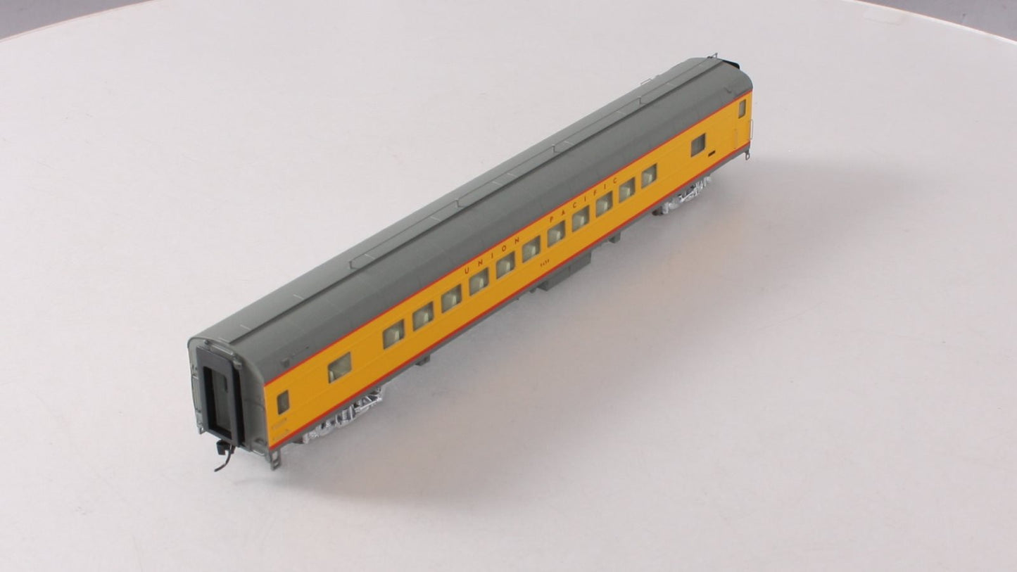 Walthers 920-9542 HO Union Pacific 85' ACF 44-Seat Coach #5458