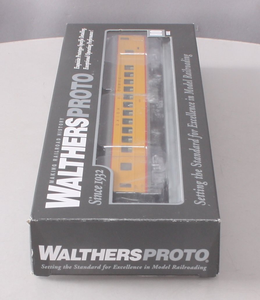 Walthers 920-9542 HO Union Pacific 85' ACF 44-Seat Coach #5458