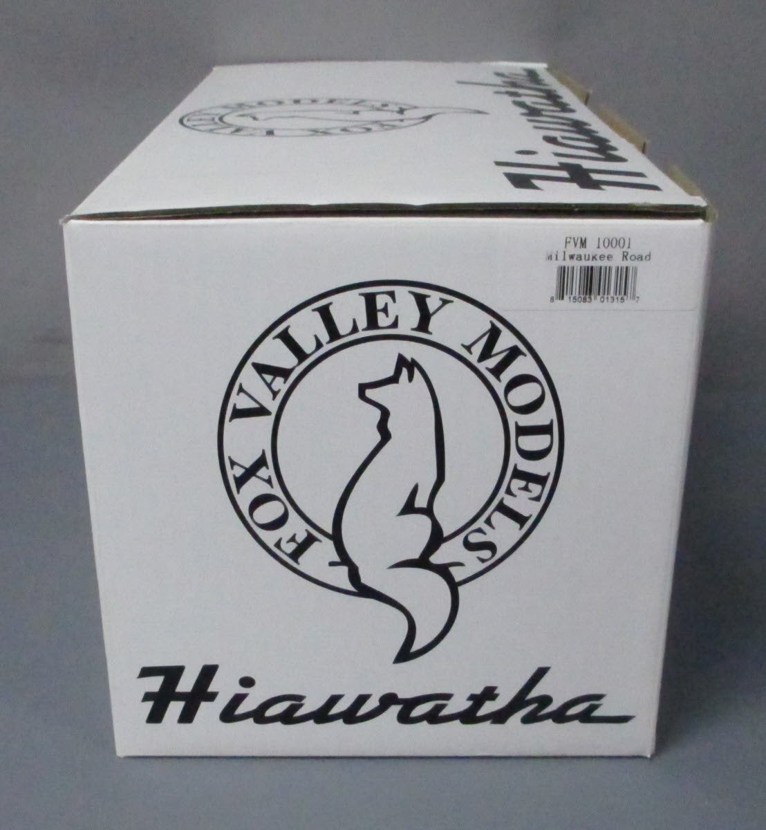 Fox Valley Models 10001 HO Scale 1935 Milwaukee Hiawatha Steam Passenger Set