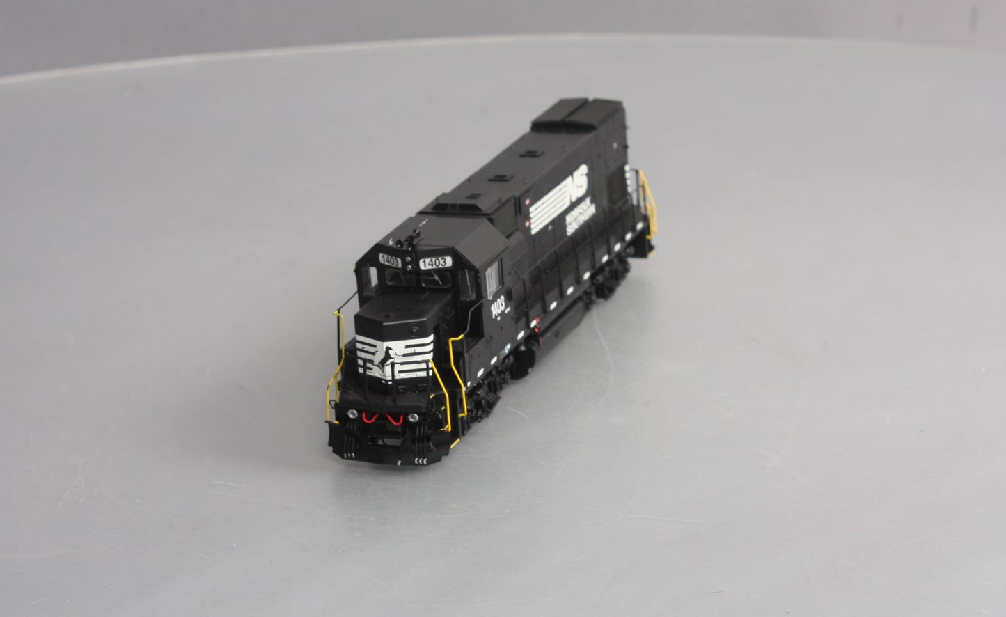 Athearn G68012 HO Scale Norfolk Southern GP15-1 Diesel Locomotive #1403