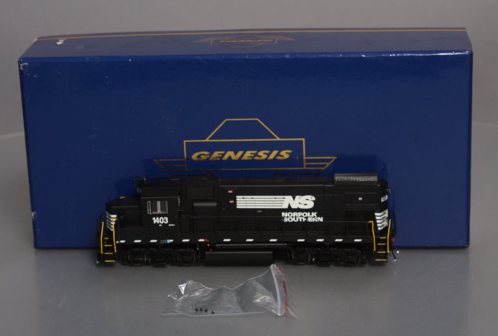 Athearn G68012 HO Scale Norfolk Southern GP15-1 Diesel Locomotive #1403