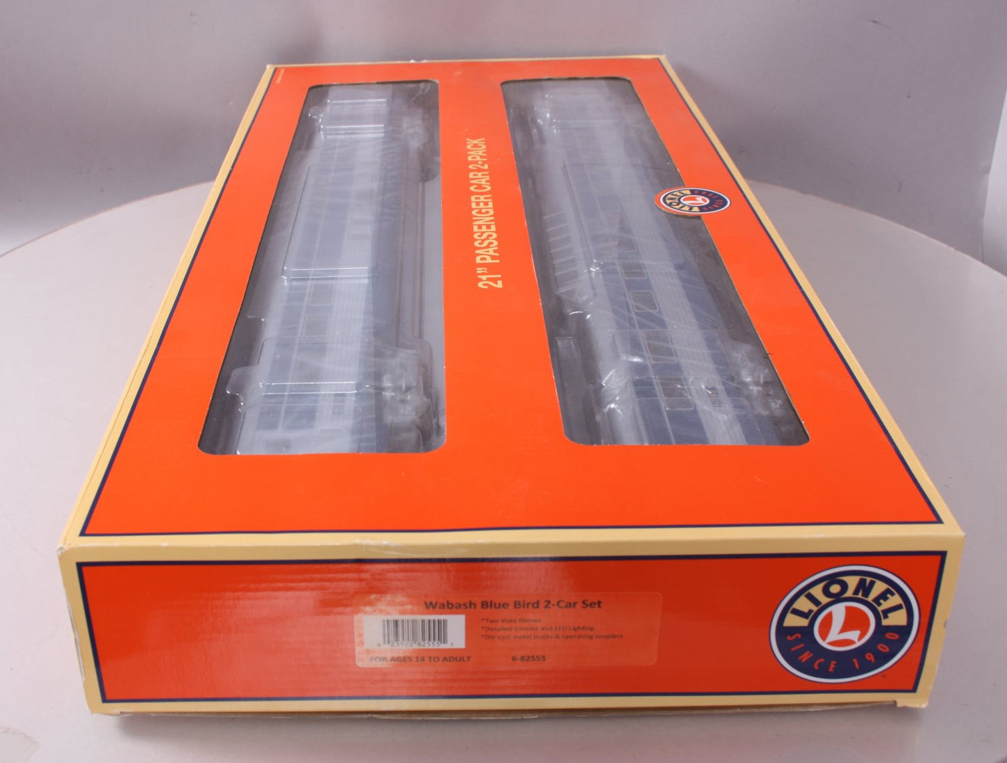 Lionel 6-82555 O Gauge Wabash Bluebird 21' Streamlined Passenger Car (Set of 2)