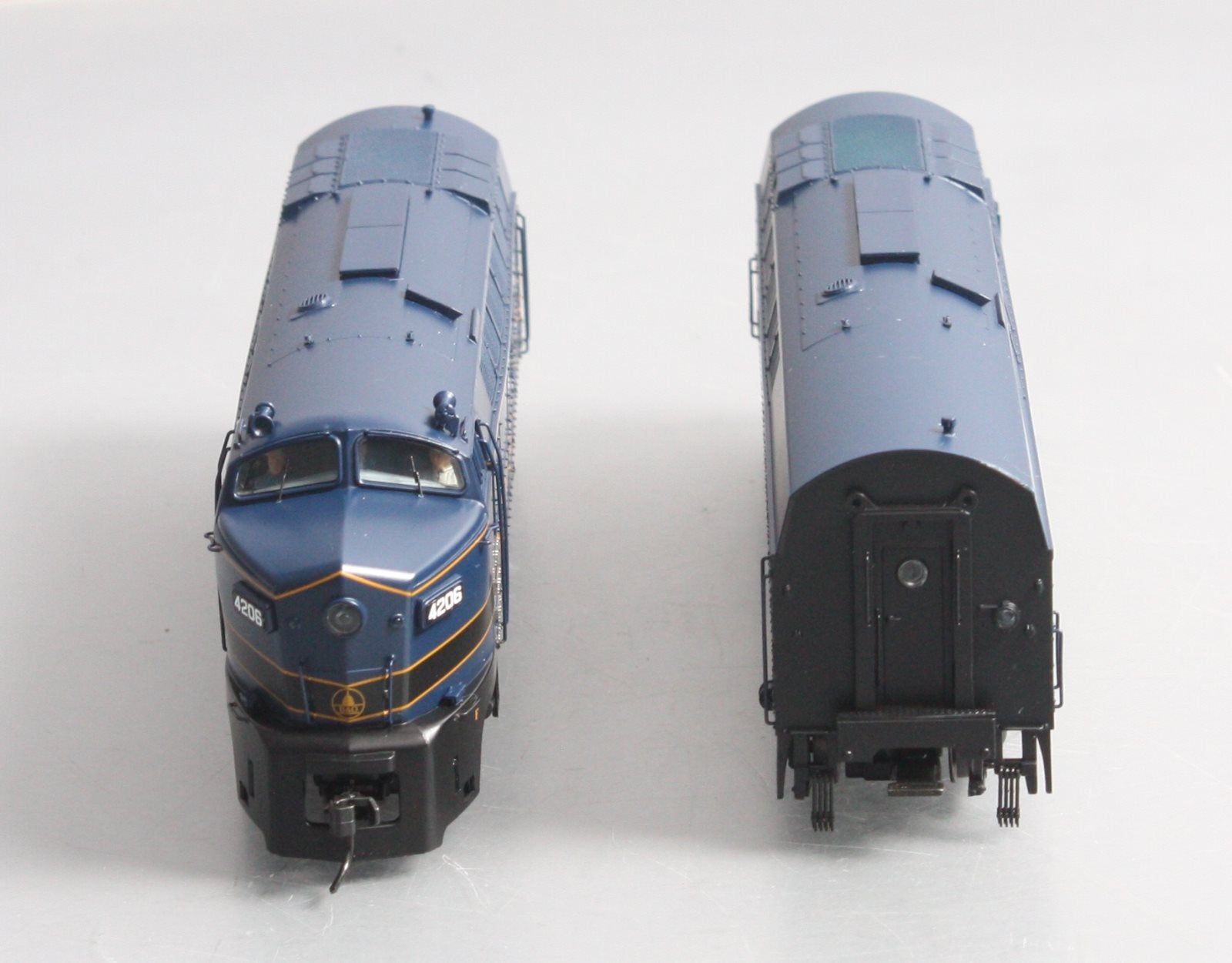 Broadway Limited 4147 HO B&O Baldwin RF16 Sharknose Diesel Locomotive #4201,5202