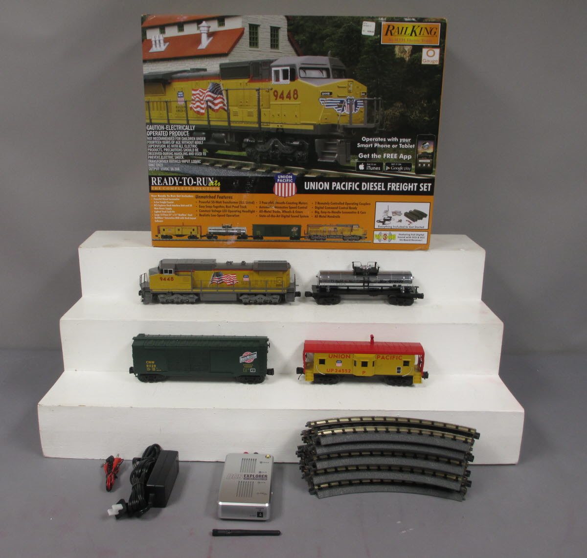 MTH 30-4241-1 Union Pacific Dash-8 O Gauge Diesel Freight Train Set w/PS 3.0