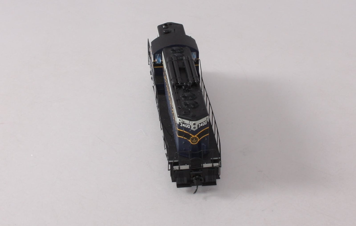 Walthers 920-42102 HO Baltimore & Ohio EMD GP7 Diesel Loco Sound/DCC #3400