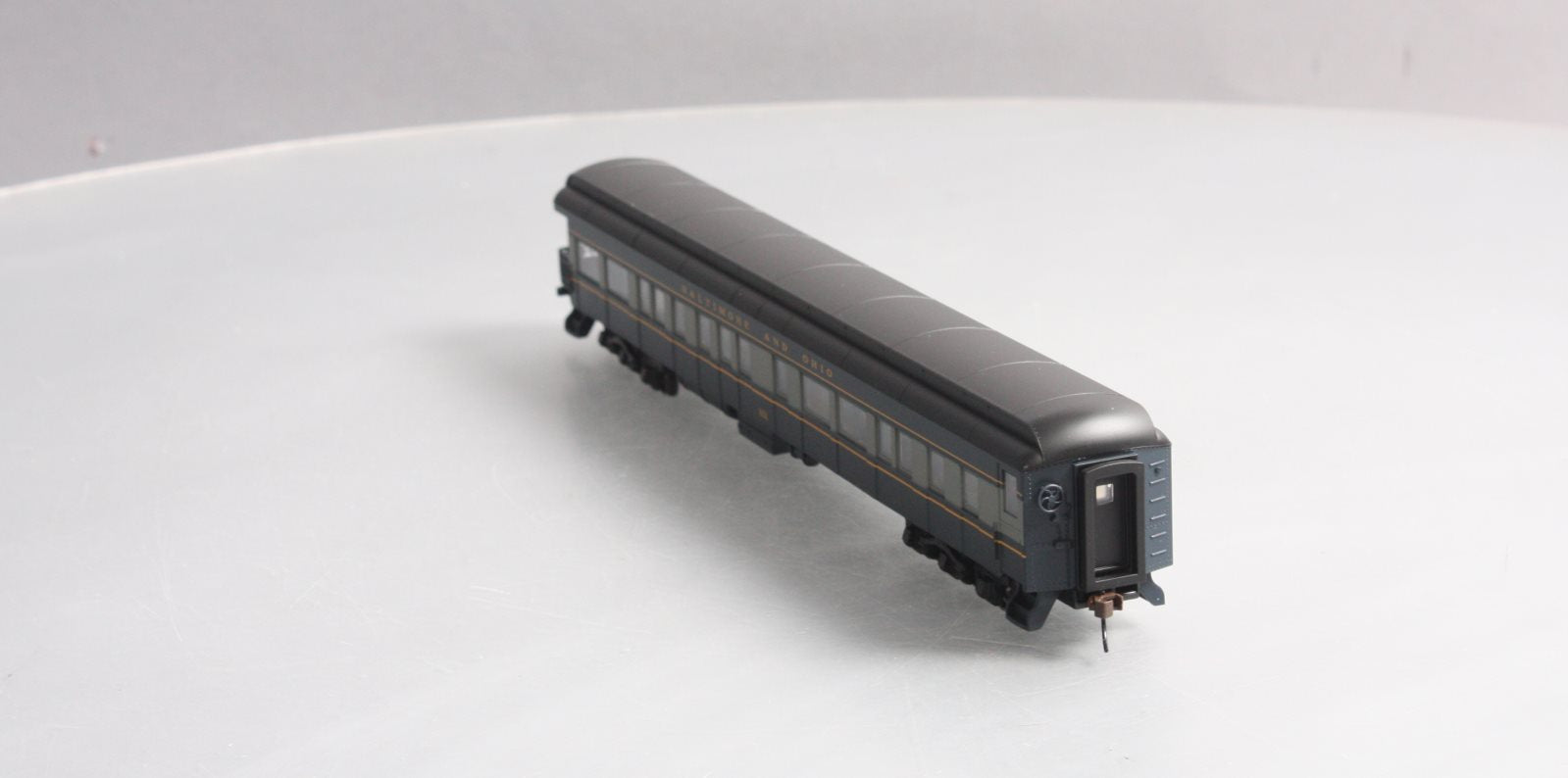 Bachmann 13803 HO Baltimore & Ohio 72' Heavyweight Observation Car #901