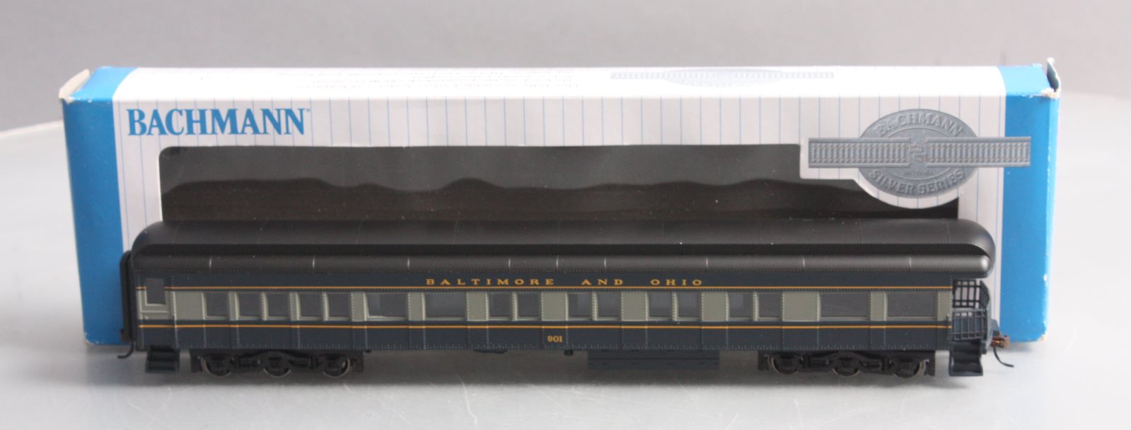 Bachmann 13803 HO Baltimore & Ohio 72' Heavyweight Observation Car #901