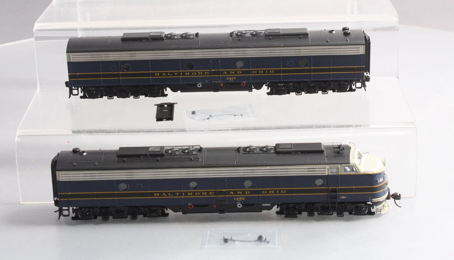 Walthers 920-48369 HO Baltimore & Ohio EMD E9A/E8Bm Standard DC #1455/2417
