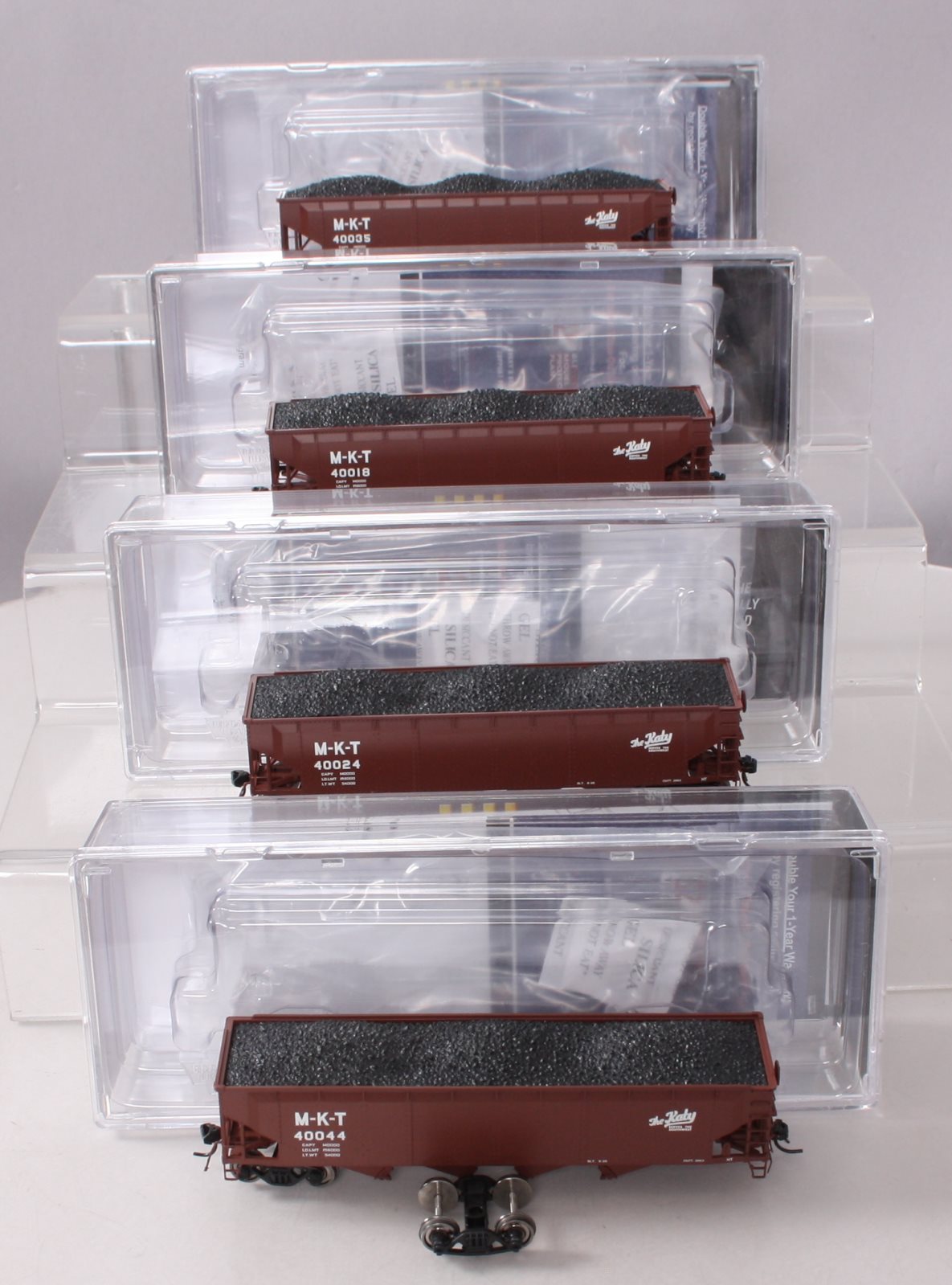 Broadway Limited 2779 HO MKT ARA 70-Ton 4-Bay Hopper w/Load Set B (Pack of 4)