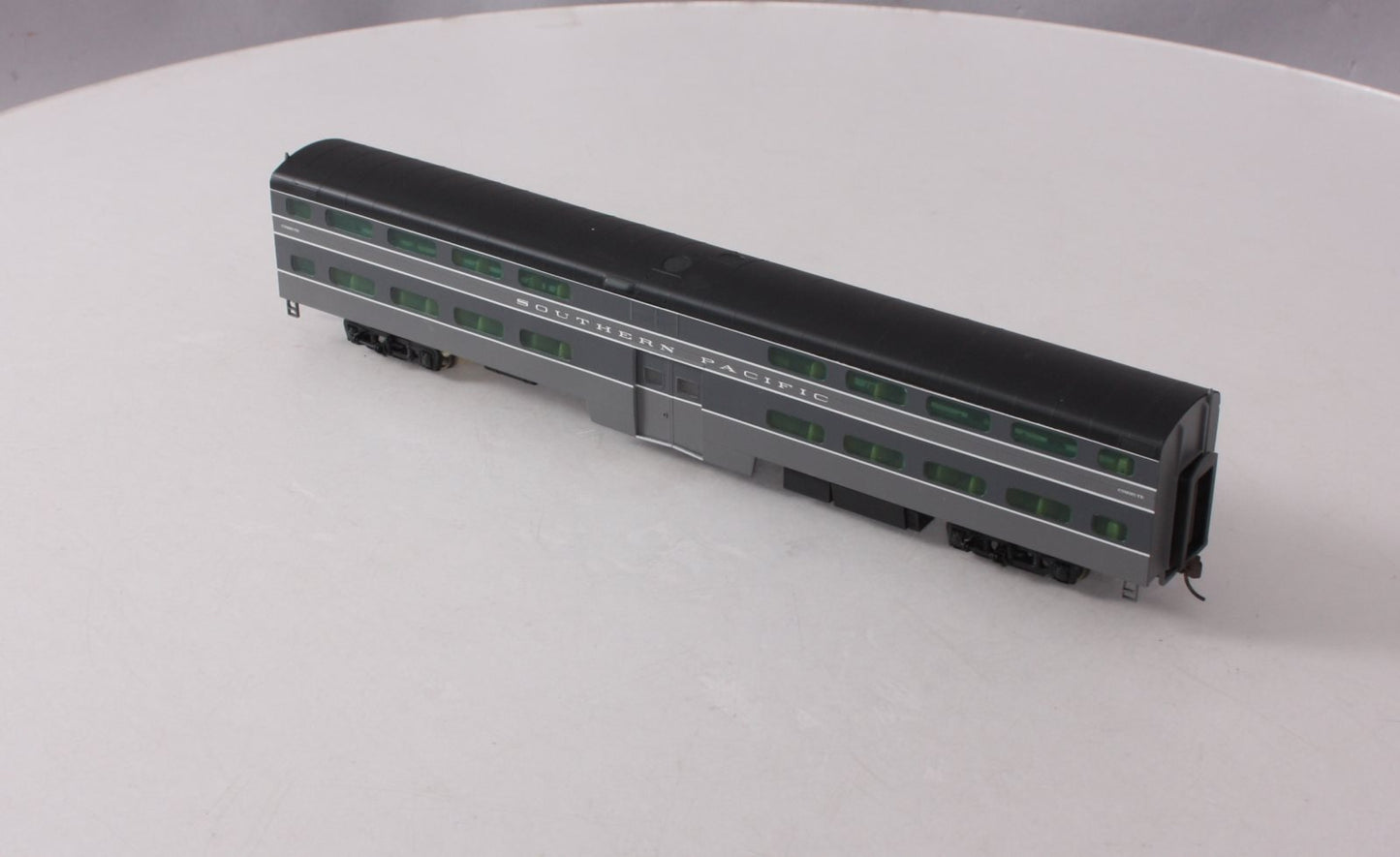 Walthers 932-5971 HO Southern Pacific PS Commuter Car