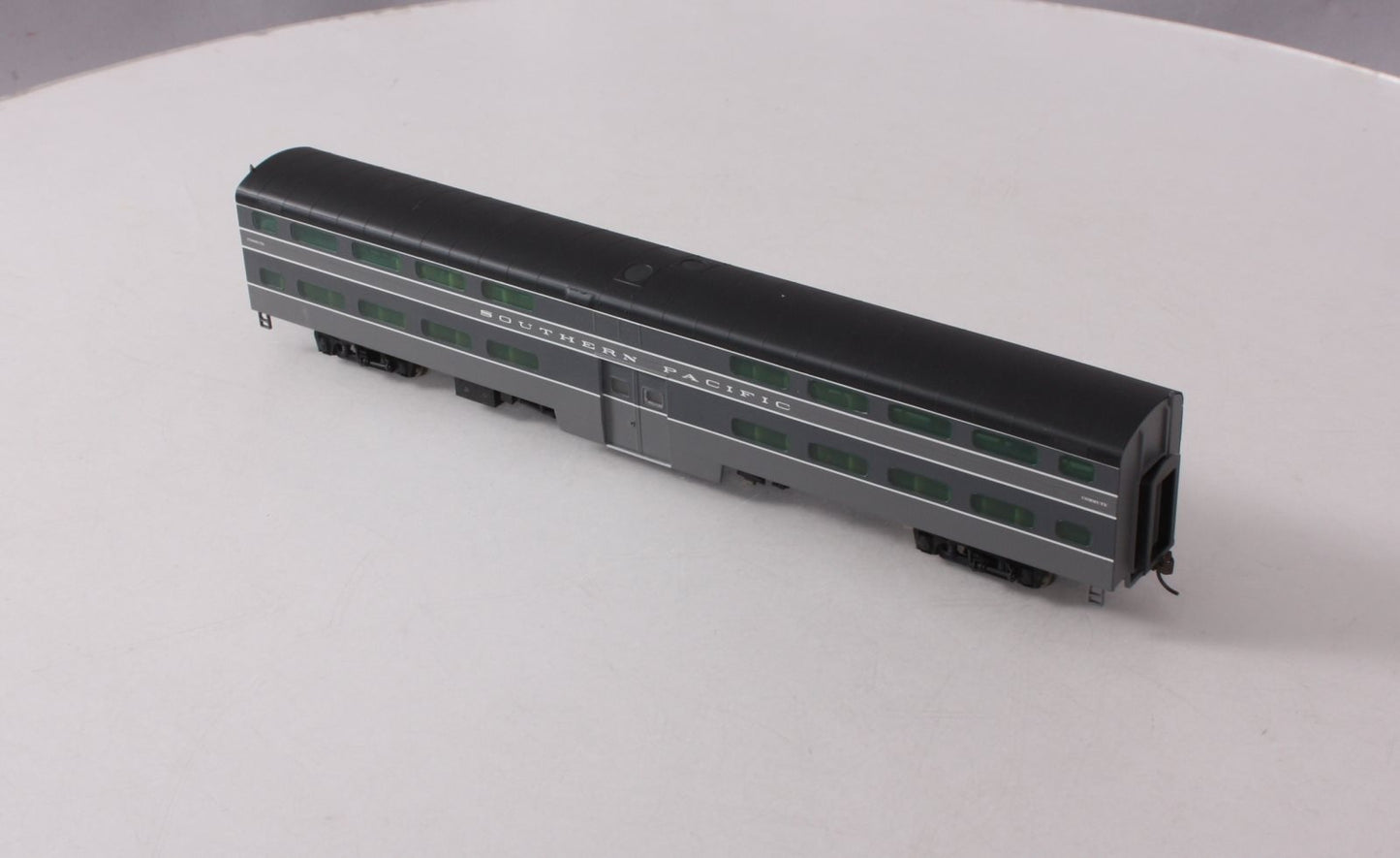Walthers 932-5971 HO Southern Pacific PS Commuter Car