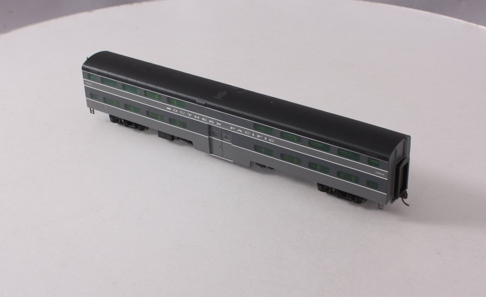 Walthers 932-5971 HO Southern Pacific PS Commuter Car