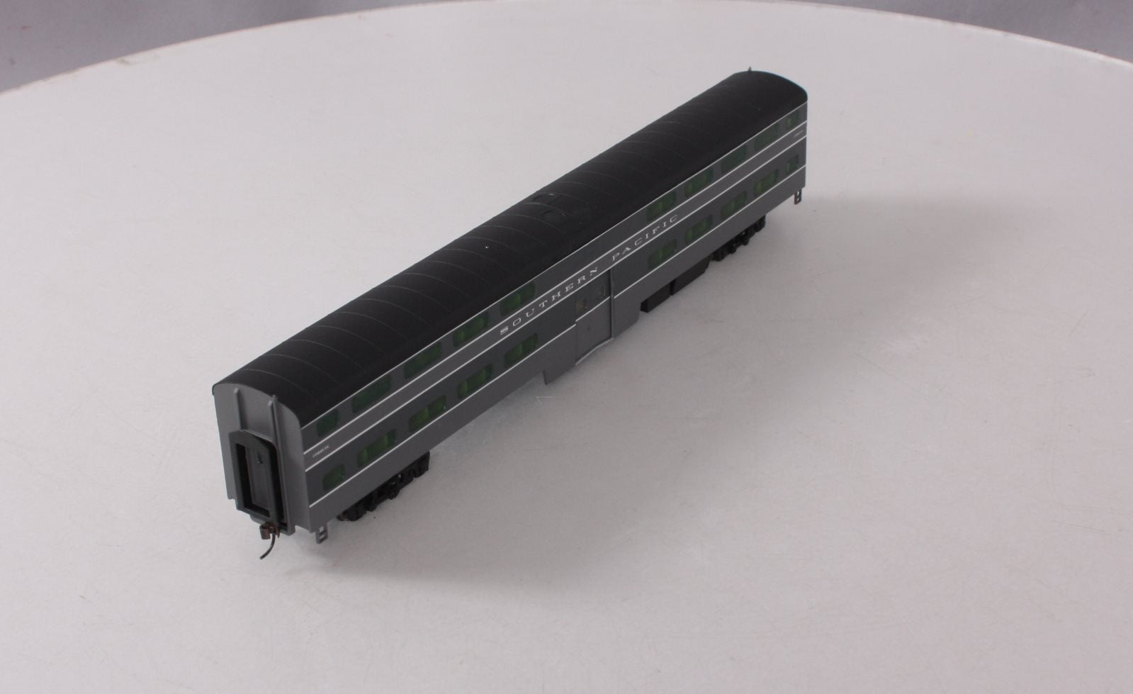 Walthers 932-5971 HO Southern Pacific PS Commuter Car