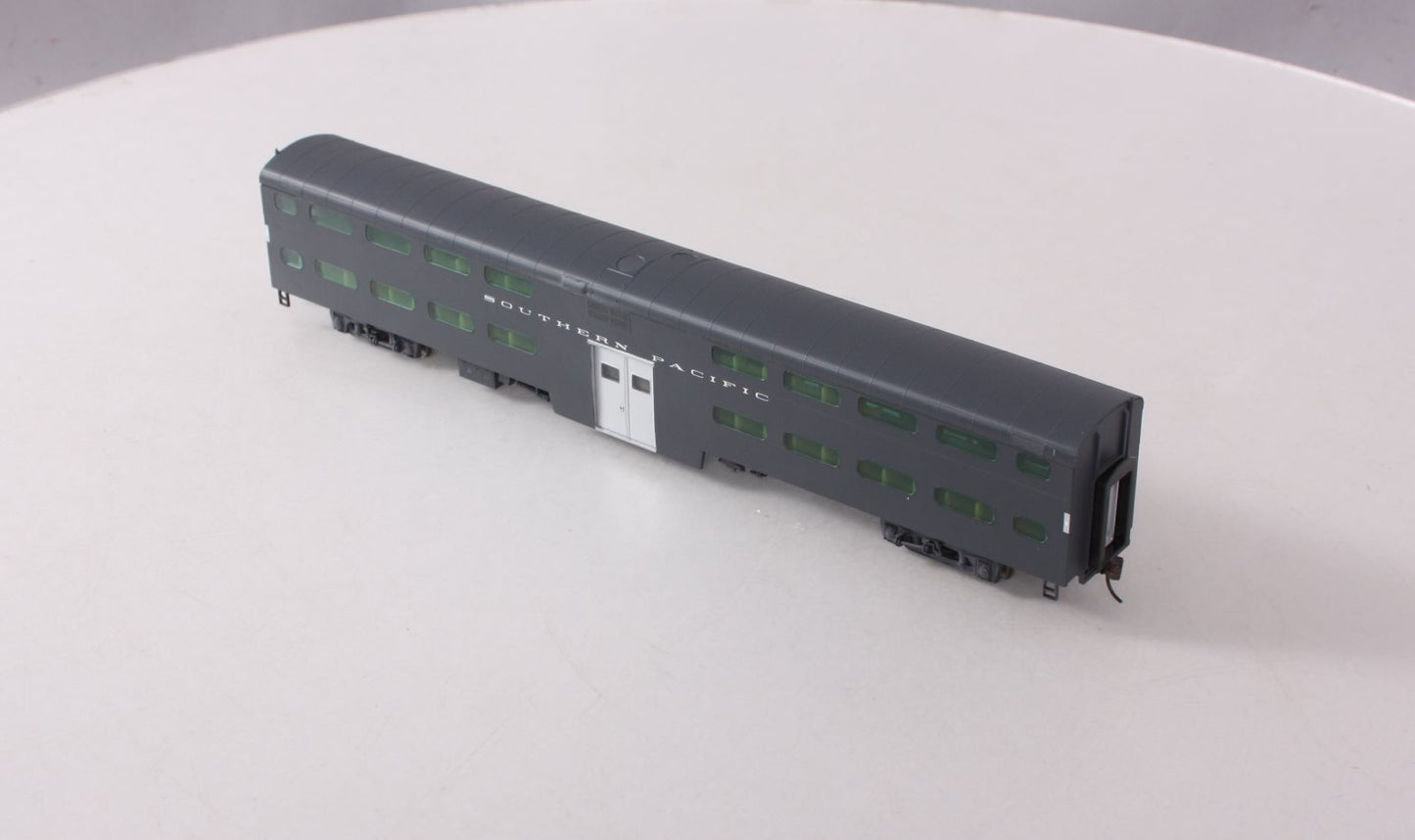 Walthers 932-5972 HO Southern Pacific PS Commuter Car
