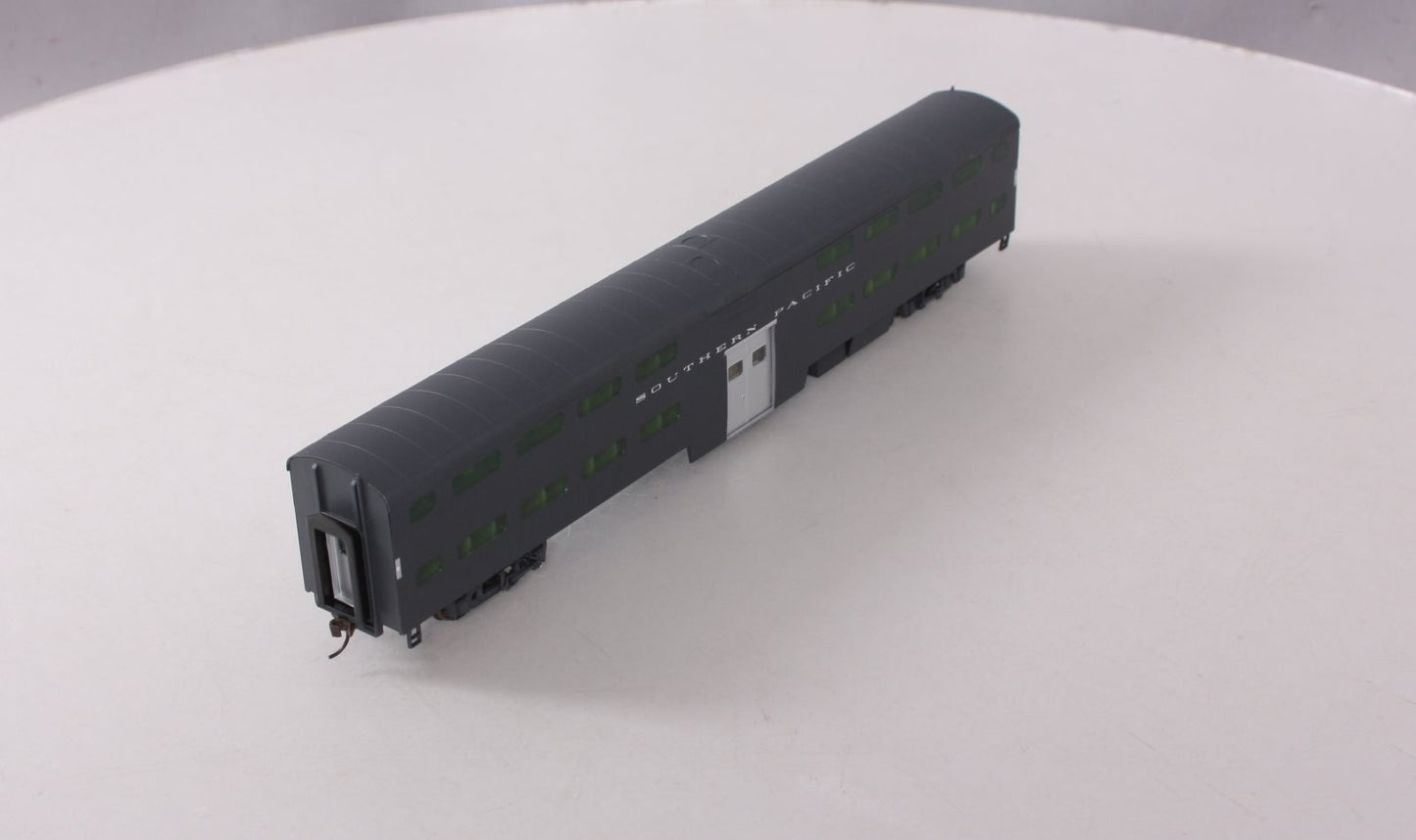 Walthers 932-5972 HO Southern Pacific PS Commuter Car