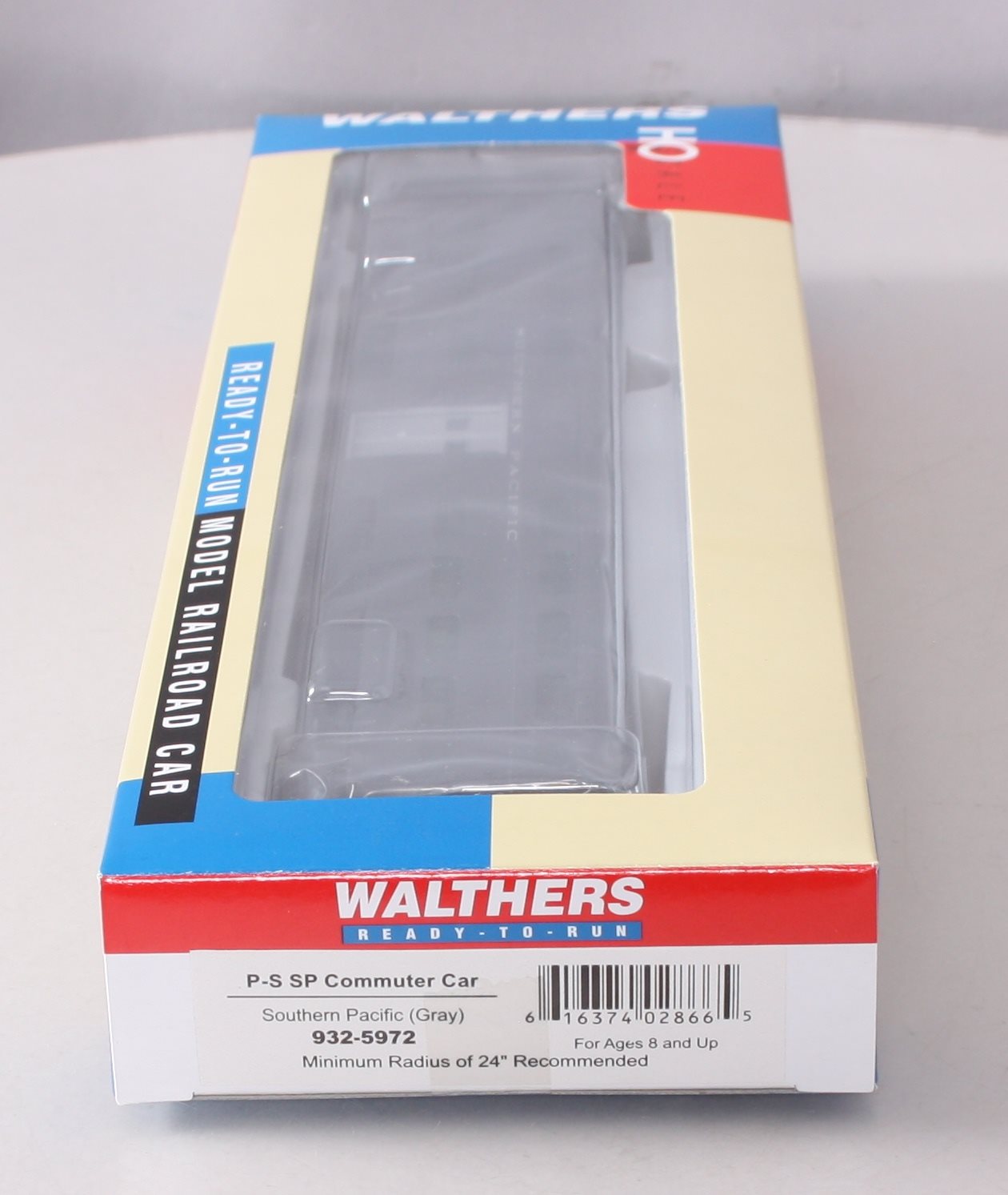 Walthers 932-5972 HO Southern Pacific PS Commuter Car