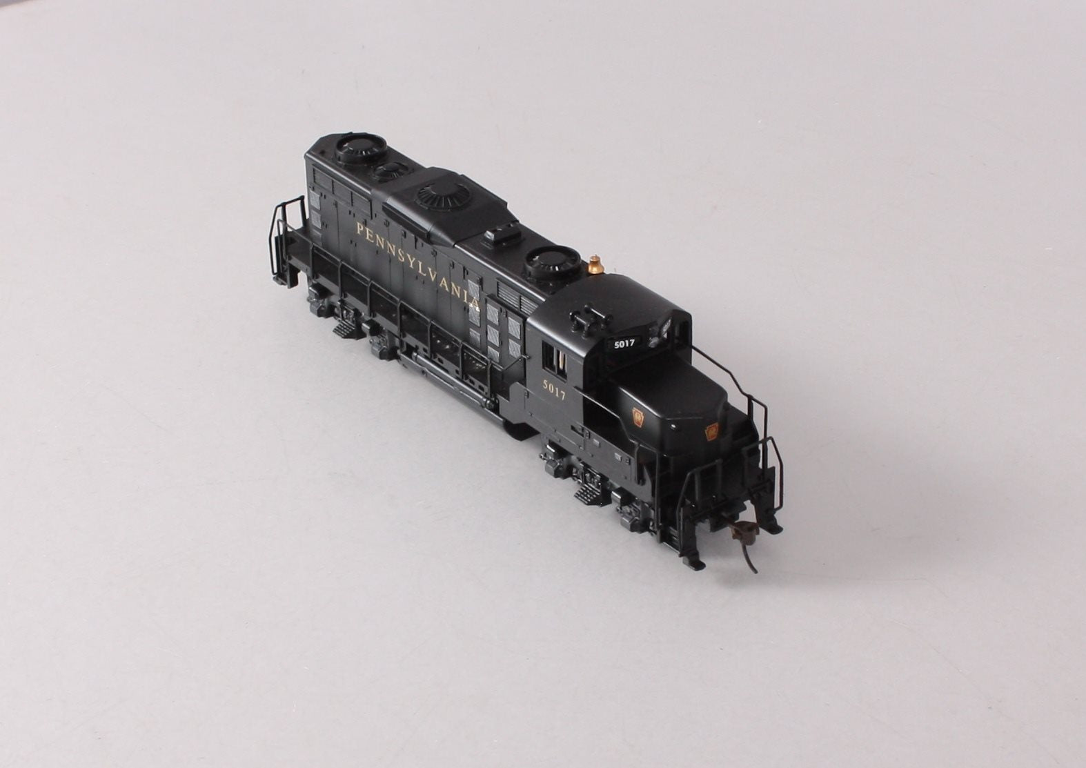 Mantua 414102 HO Pennsylvania EMD GP20 Diesel Locomotive Sound/DCC #5017