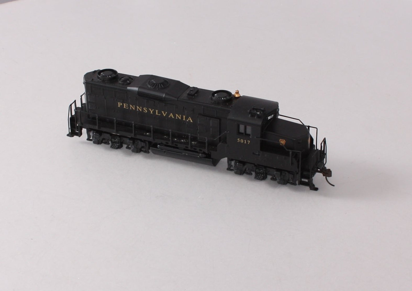 Mantua 414102 HO Pennsylvania EMD GP20 Diesel Locomotive Sound/DCC #5017