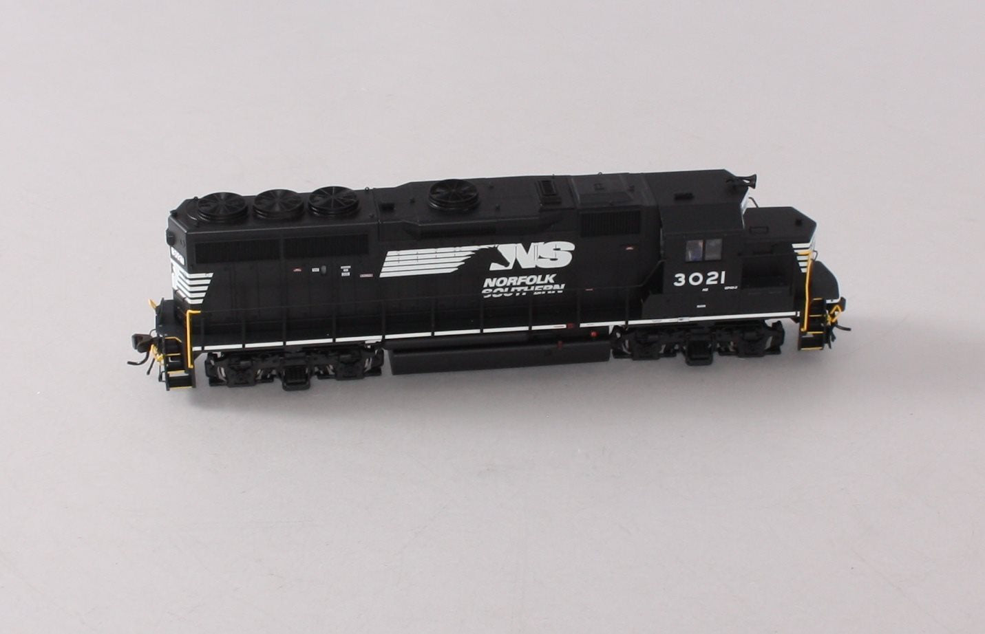 Atlas 10000658 HO Scale Norfolk Southern GP40-2 Phase 2 Diesel Locomotive #3021