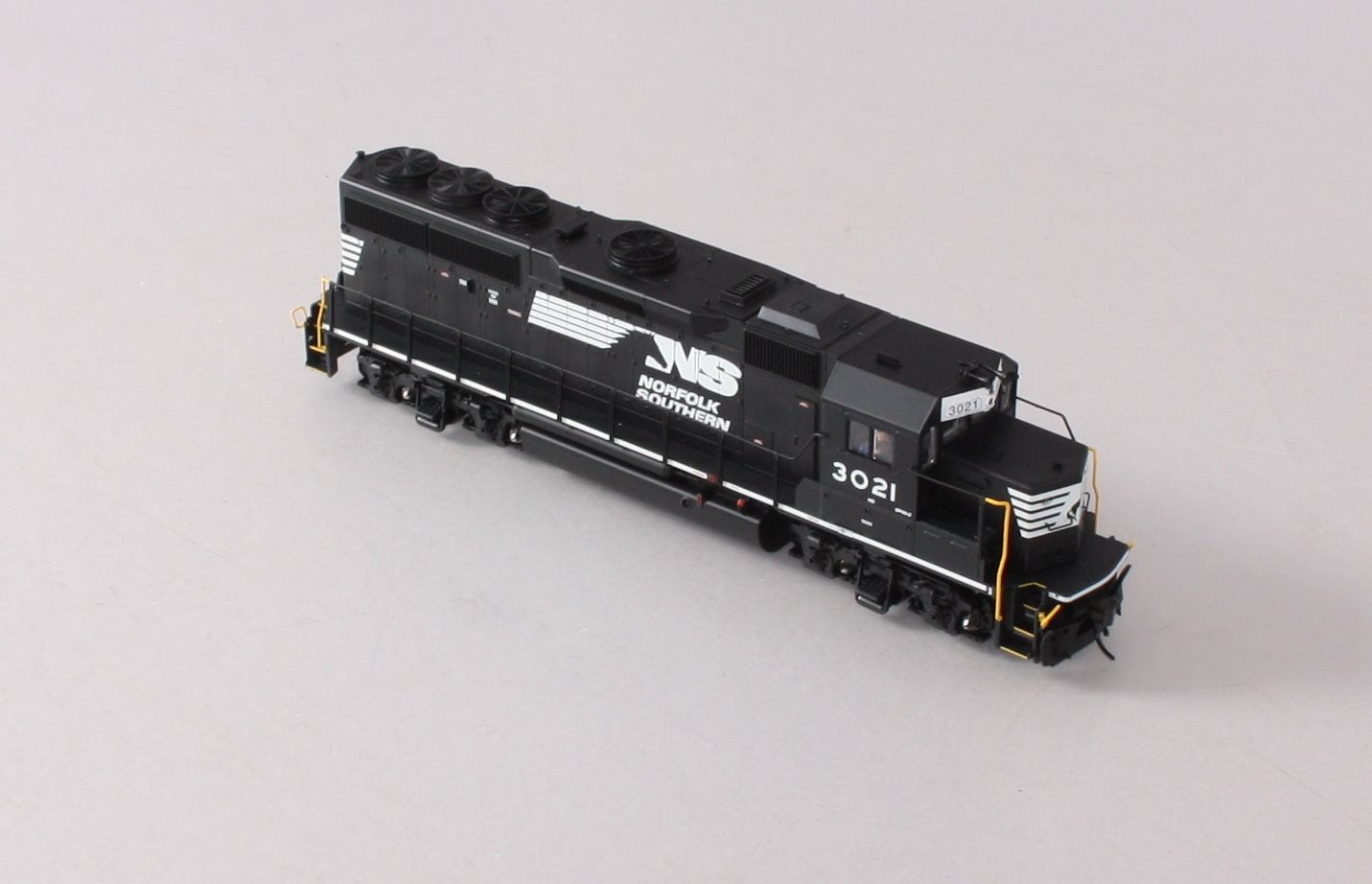 Atlas 10000658 HO Scale Norfolk Southern GP40-2 Phase 2 Diesel Locomotive #3021