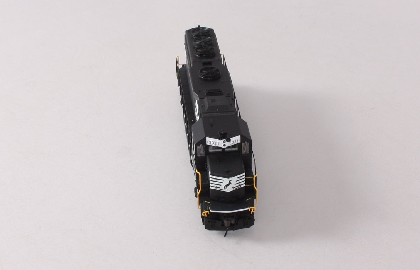 Atlas 10000658 HO Scale Norfolk Southern GP40-2 Phase 2 Diesel Locomotive #3021