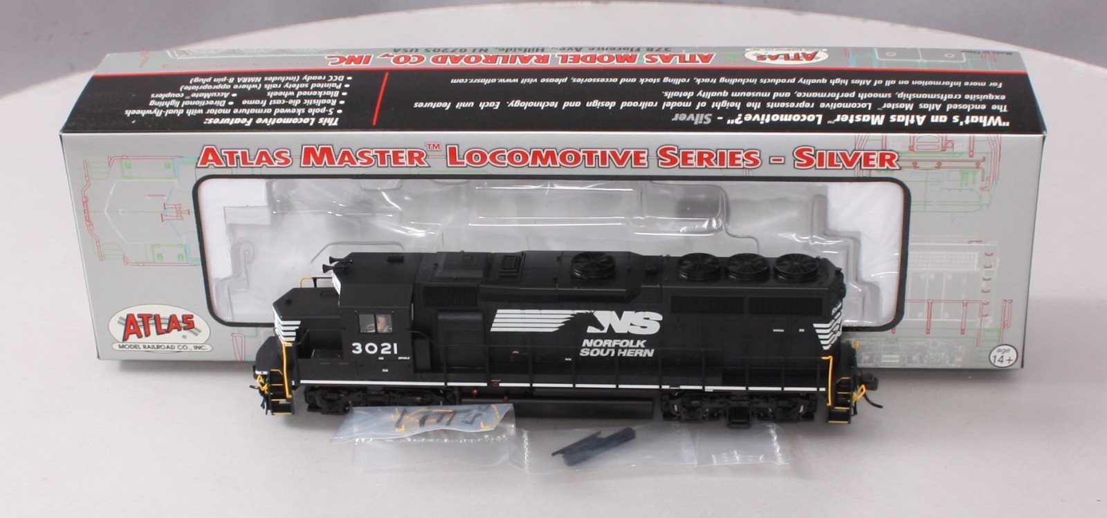 Atlas 10000658 HO Scale Norfolk Southern GP40-2 Phase 2 Diesel Locomotive #3021