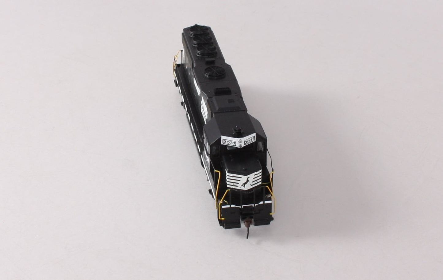 Athearn 89767 HO Scale Norfolk Southern GP40-2 Diesel Locomotive #3037