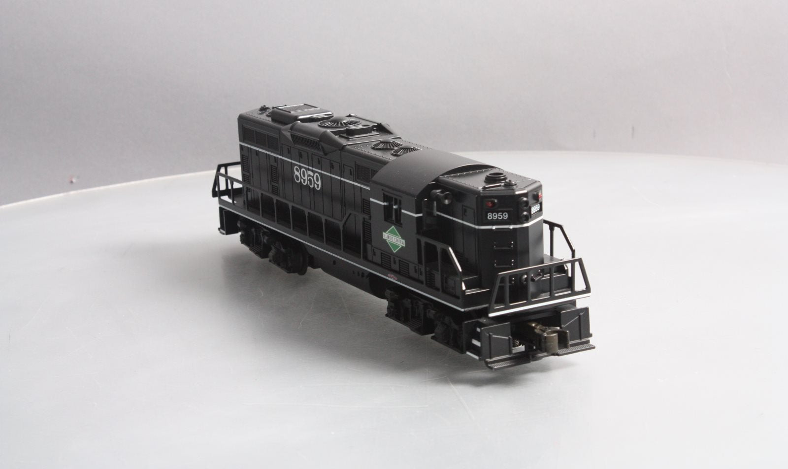 Williams 21444 O Gauge Illinois Central GP9 Powered Diesel