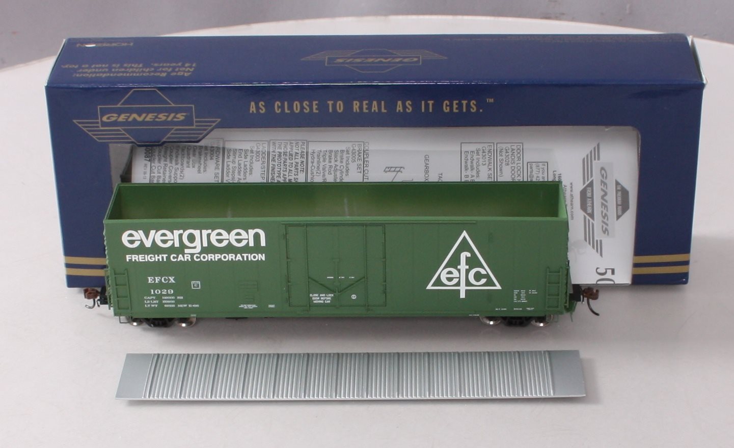 Athearn G63883 HO EFCX 50' PC&F Rivet Side Boxcar with 10' 6" Door #1029