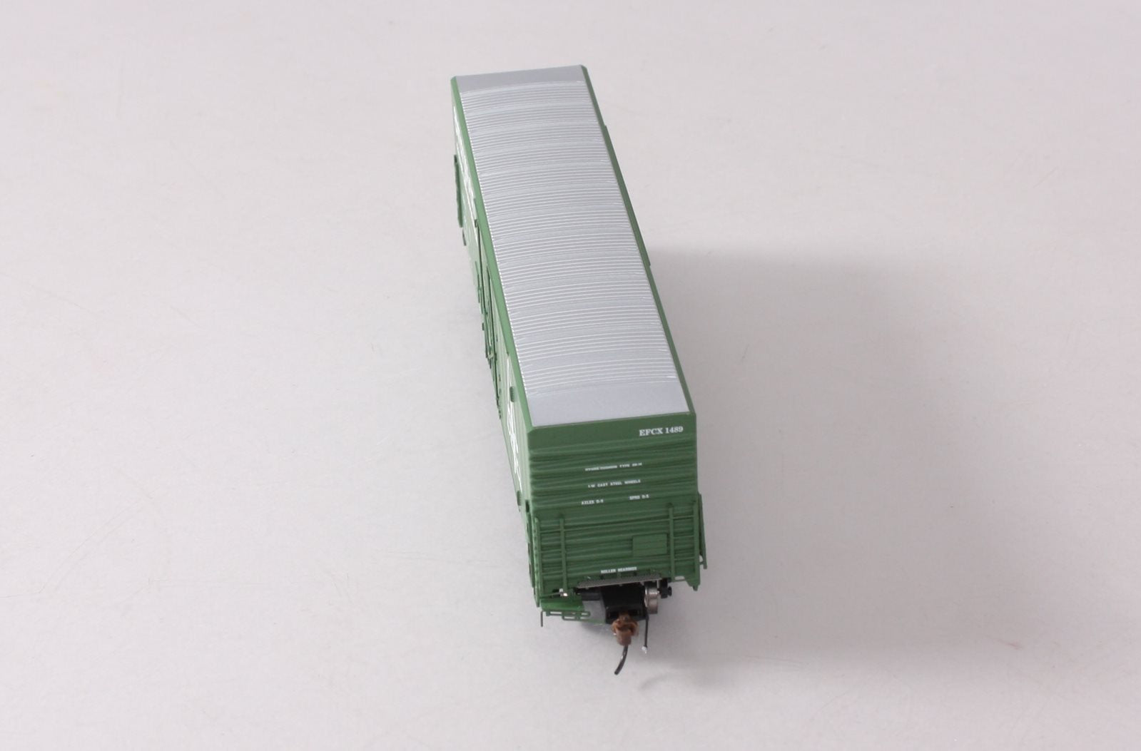 Athearn G63884 HO EFCX 50' PC&F Rivet Side Boxcar with 10' 6