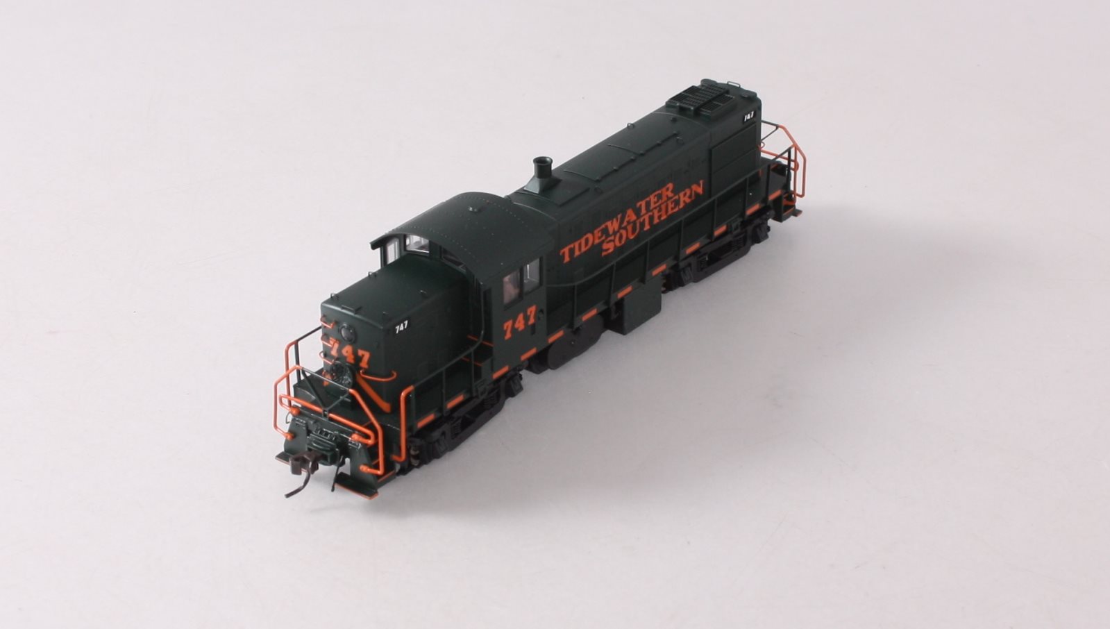 Atlas 7126 HO Scale Tidewater Southern ALCO RS-1 Diesel Locomotive #747