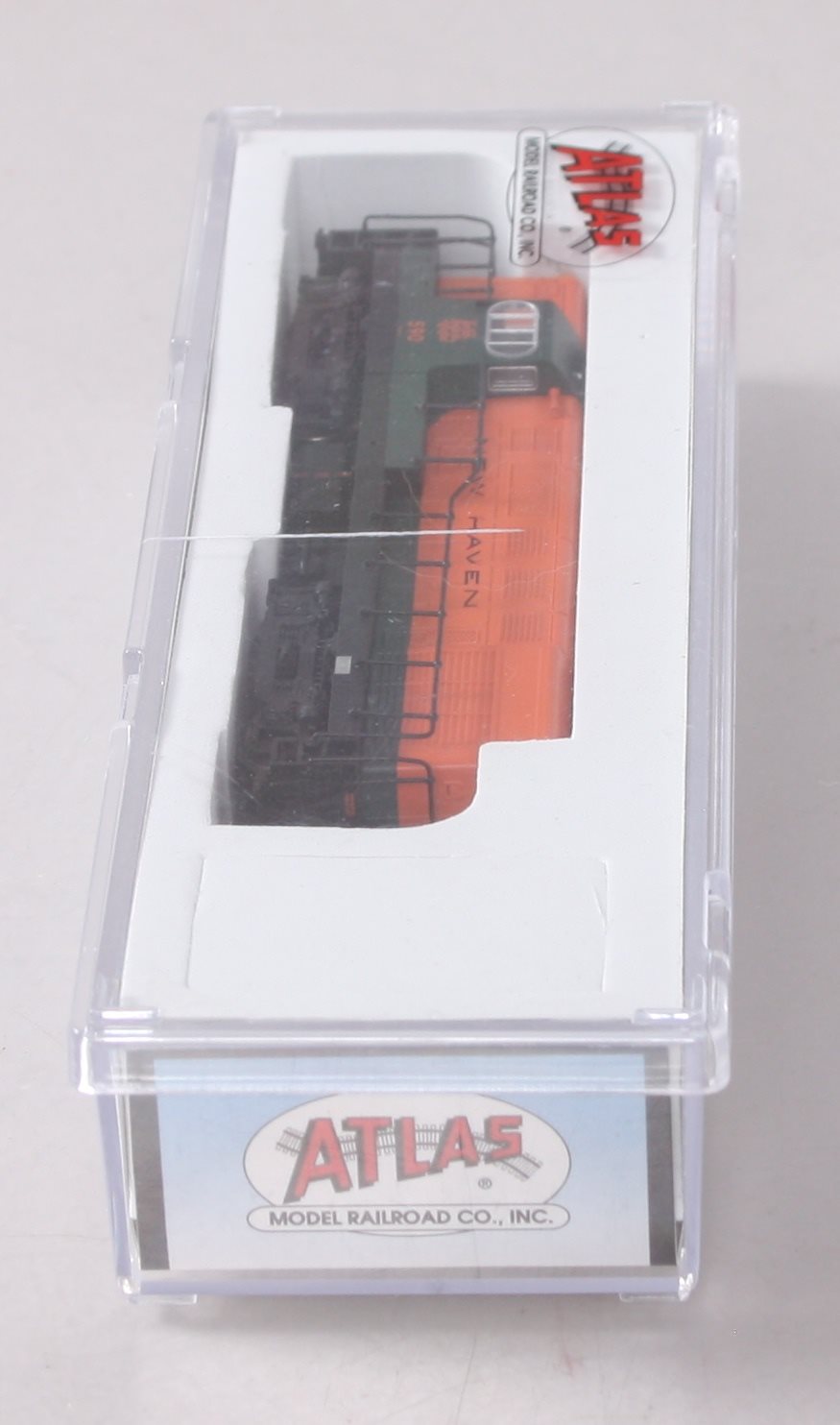 Atlas 40001857 N Scale New Haven H16-44 Diesel Locomotive #590