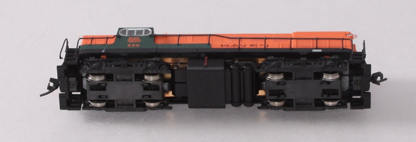 Atlas 40001857 N Scale New Haven H16-44 Diesel Locomotive #590