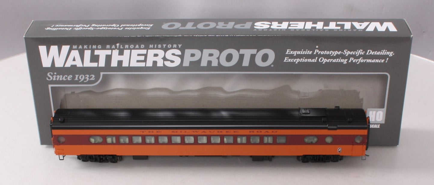 Walthers 920-9087 HO Milwaukee 85' Milwaukee Road 30-Seat Parlor Car