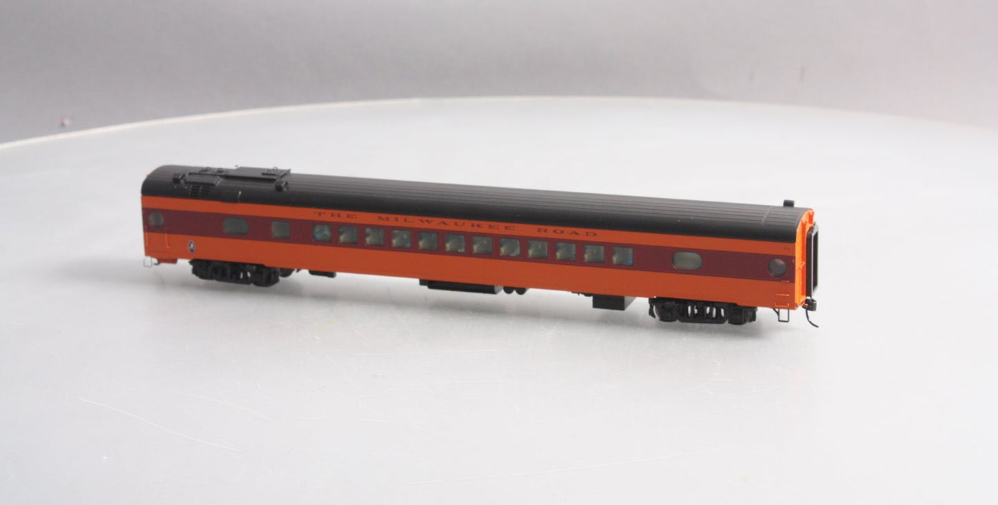 Walthers 920-9110 HO Milwaukee Road 85' 52-Seat Coach #511